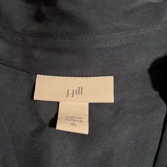 J.JILL  blue 100% modal rayon. CL. Button up with collar, v-neck - Picture 2 of 11